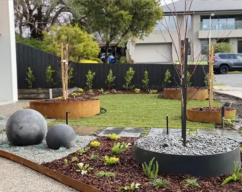 Shapescraper Garden Edging — Metal Mates in Cessnock, NSW