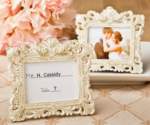 5 Quirky Wedding Place Card Ideas