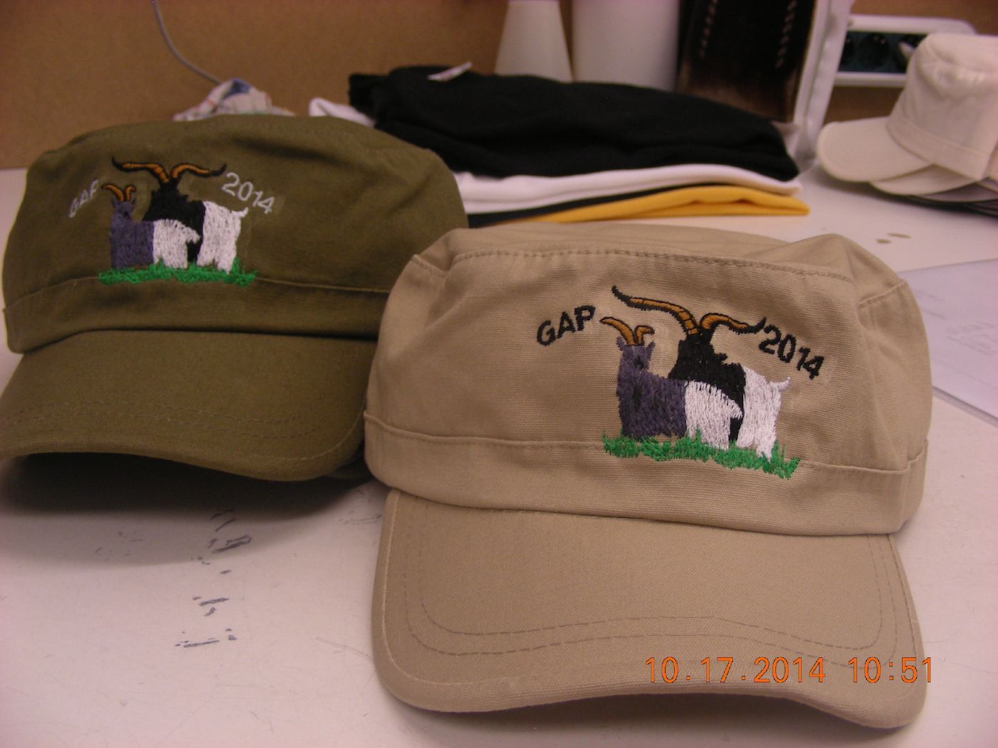 Produktbild Capen bestickt