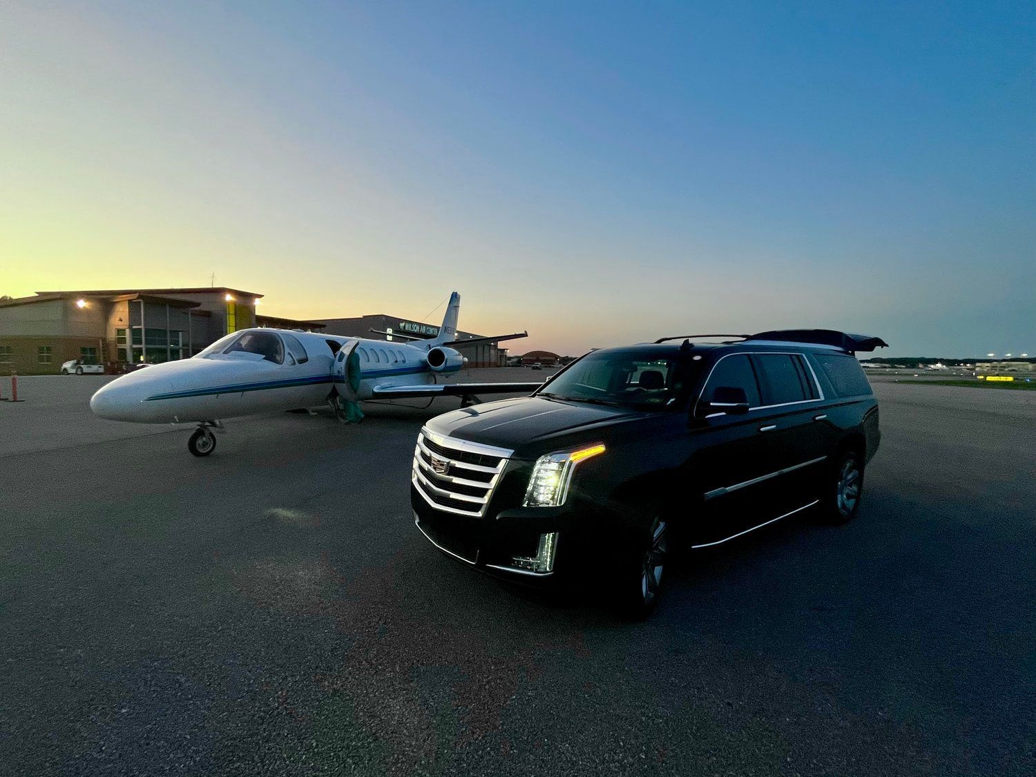 Luxury SUVs Rental Services — Lookout Limousine