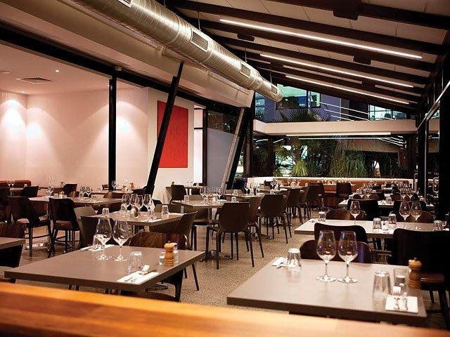 cs-ret-harveys-james-st-new-farm-1-large