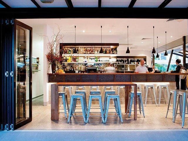 cs-ret-harveys-james-st-new-farm-2-large