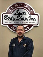 Alan Green - Body Technician of Lents Body Shop Alan Green - Body Technician of Lents Body Shop