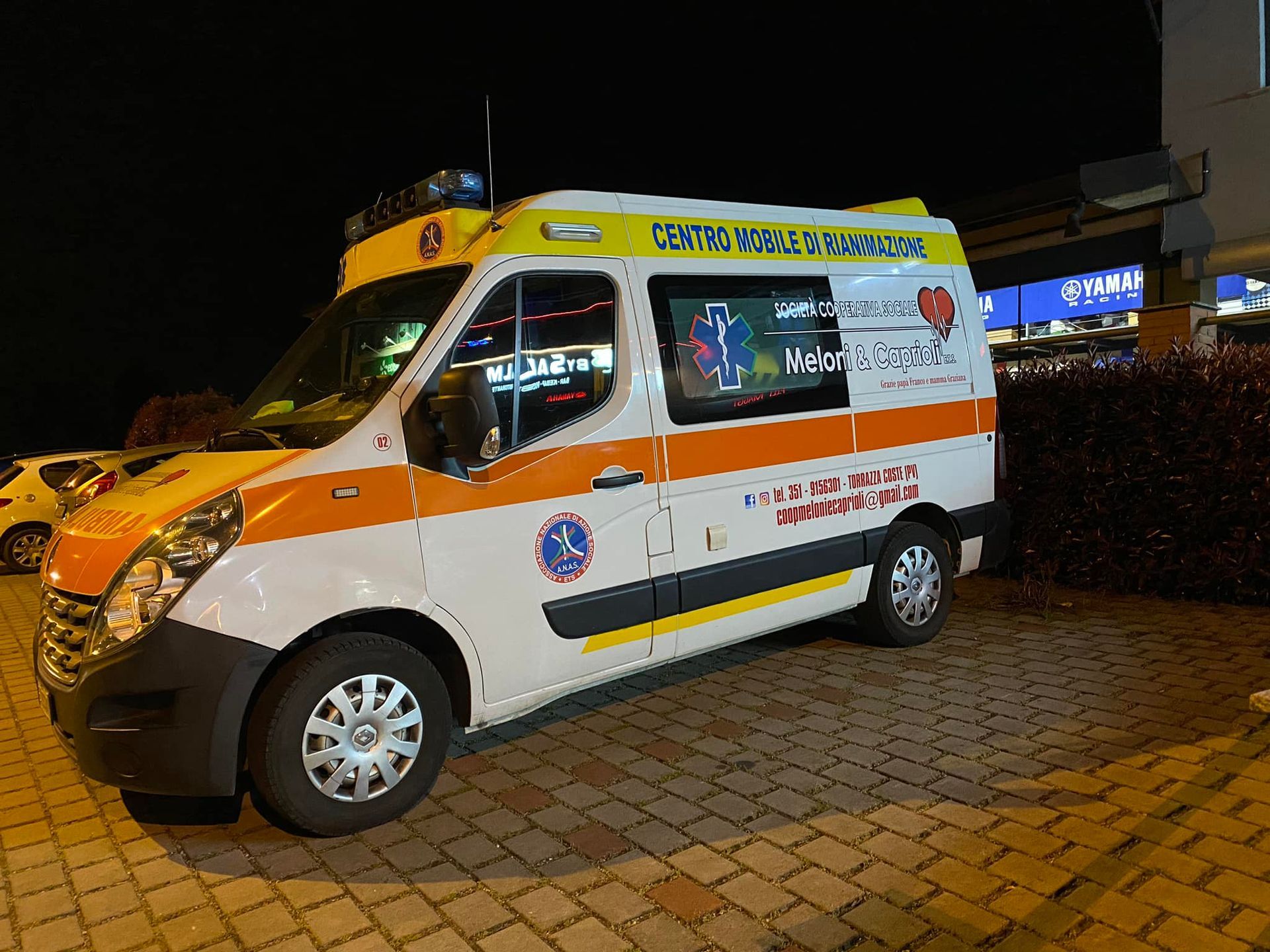 ambulanza servizio notturno