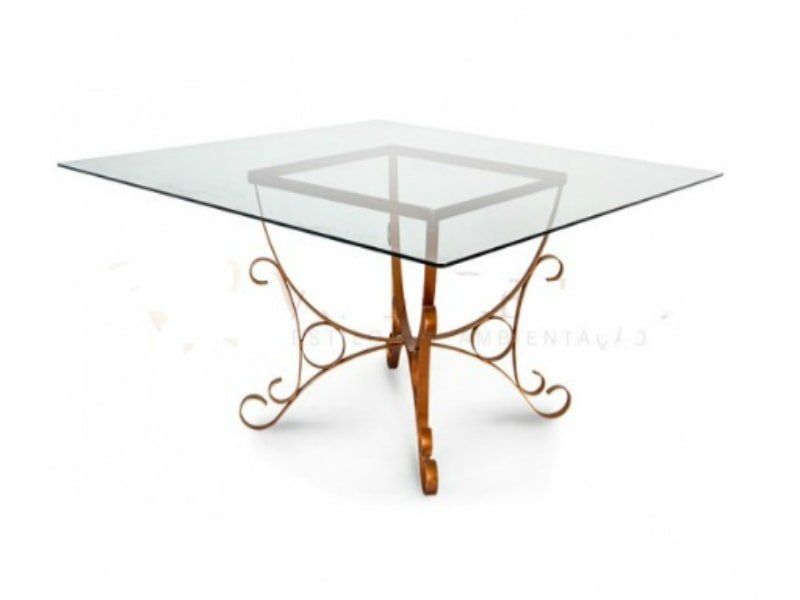 Aluguel de mesa com tampo de vidro