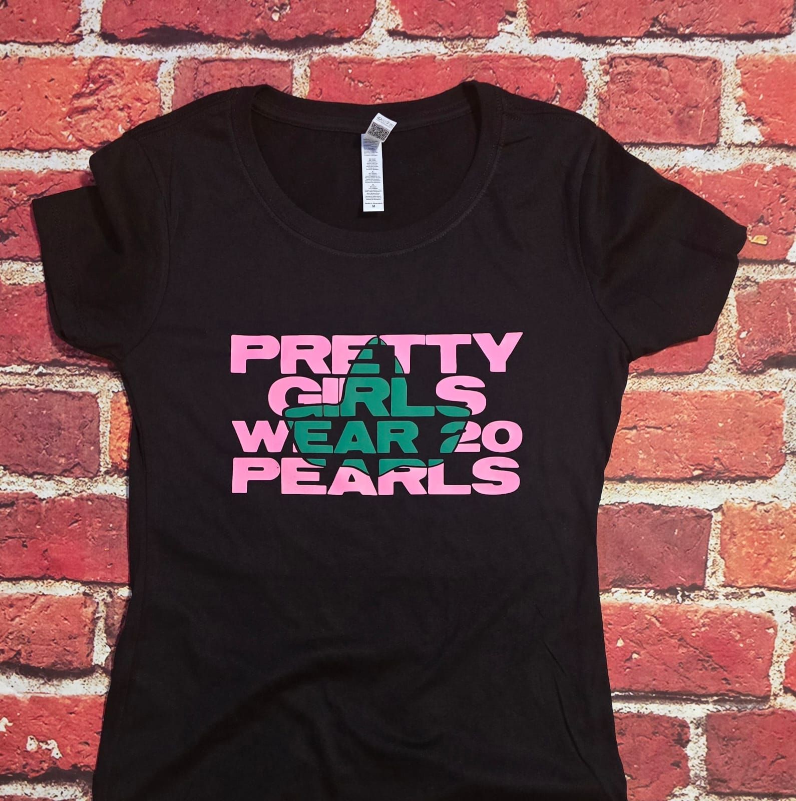 Pretty Girls Wear 20 Pearls