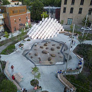 Place des Fleurs-de-Macadam