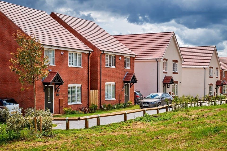 Situated on the north-western edge of the stunning village of Keresley, is Appledown Meadow and our first phase, Appledown Orchard. If you’re looking to enjoy countryside living in the heart of the West Midlands, then this is the ideal place to settle.