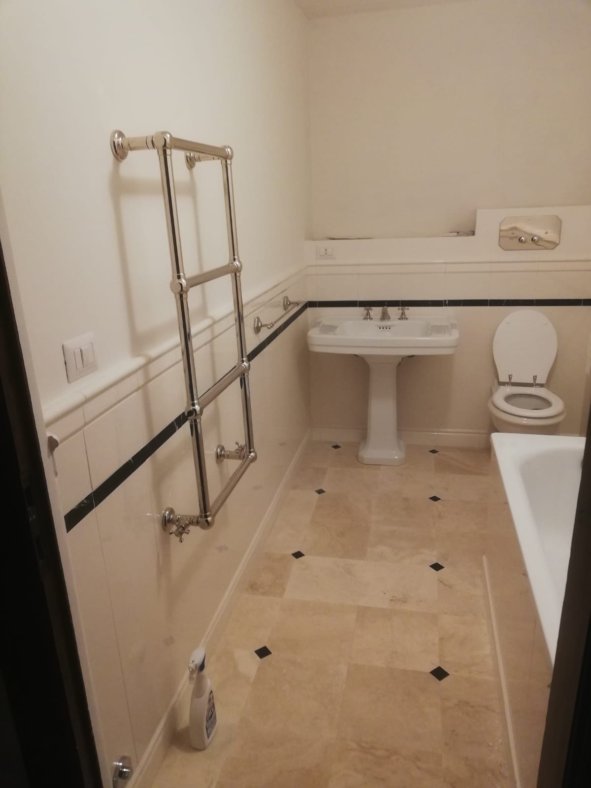 realizzazione bagni completi