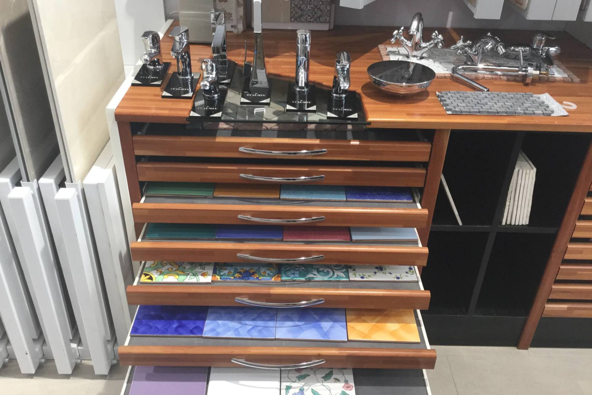 piastrelle in vari colori