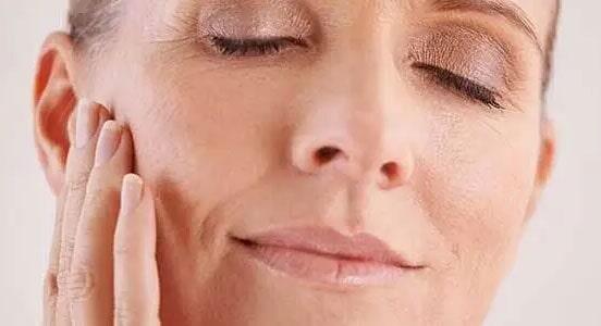 DR. RODOLFO NAVARRO JIMÉNEZ - Lunares