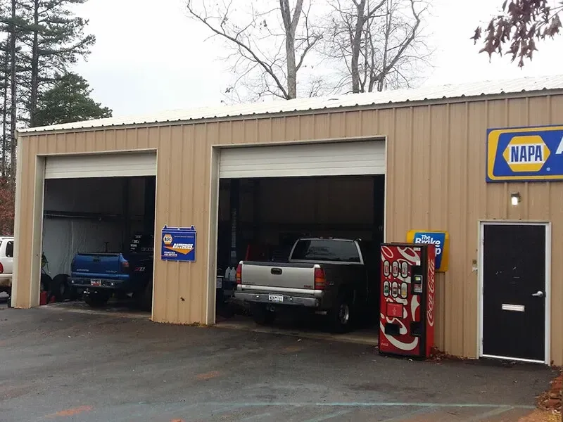 Advantage Auto Shop Garage | Advantage Auto