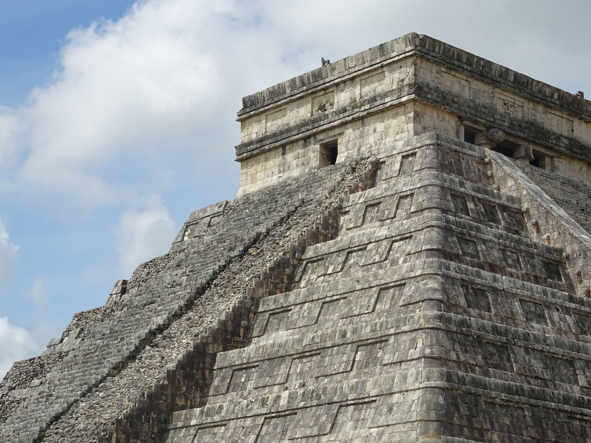 Chichen-itzá day tour