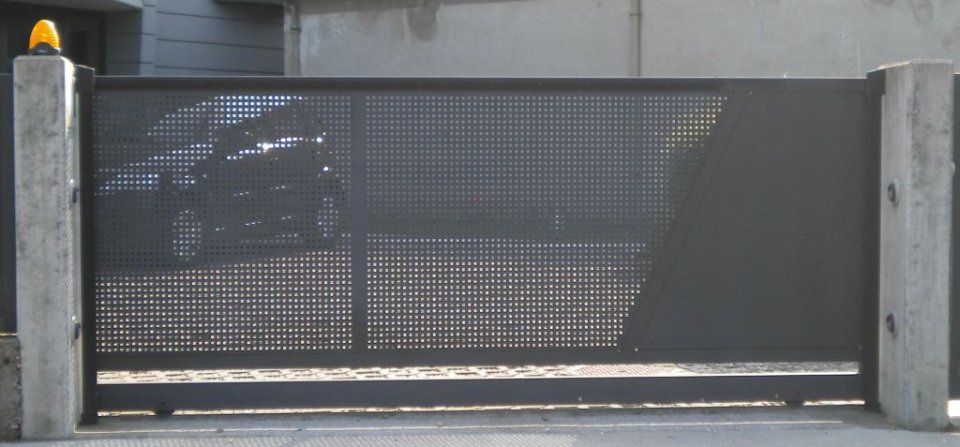 cancello a scorrimento automatico