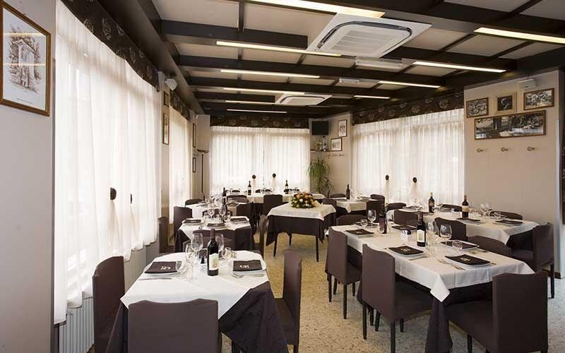 tavoli  apparecchiati