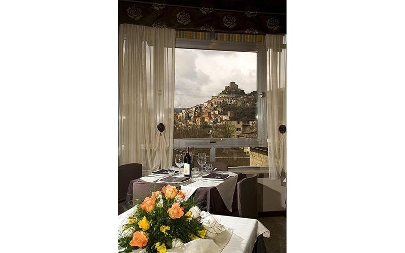 sala di ristorante con vista panoramica