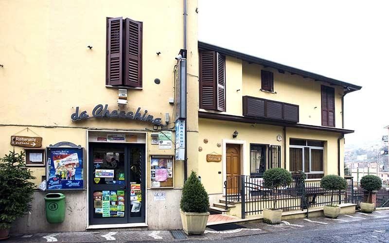 facciata ristorante tipico laziale