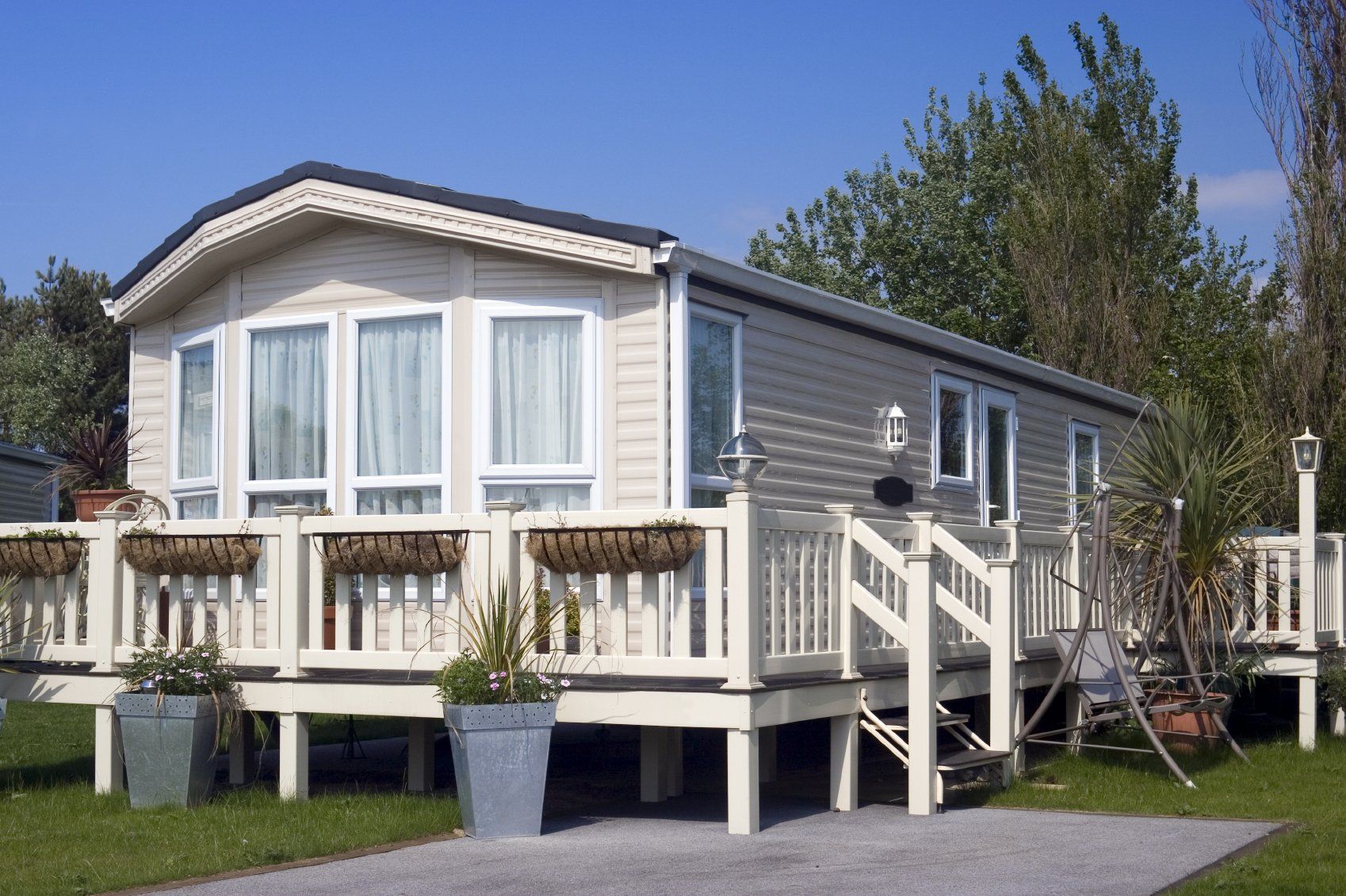 Mobile Home Leveling — Three Static Holiday Homes in Sarasota, FL Mobile Home Leveling — Three Static Holiday Homes in Sarasota, FL