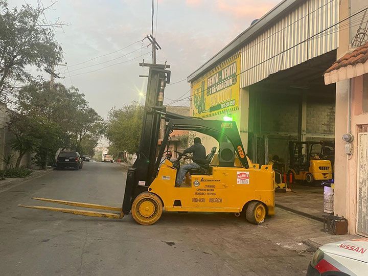 MONTACARGAS DE JERRY