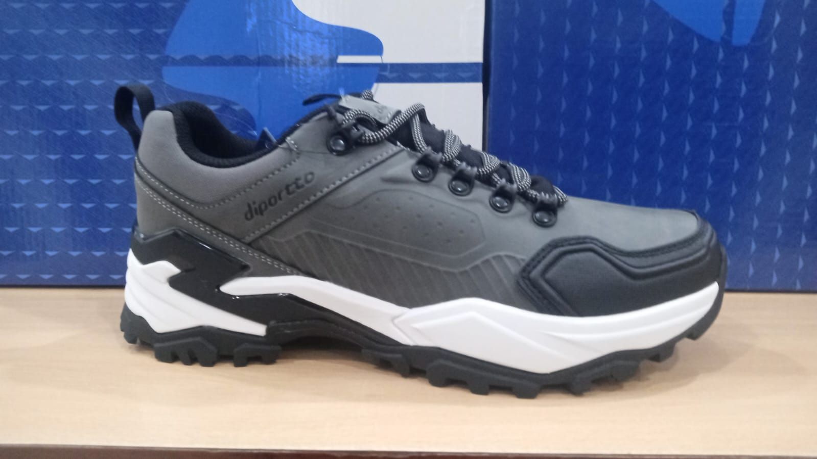 Diportto Outdoor Nerio Gris