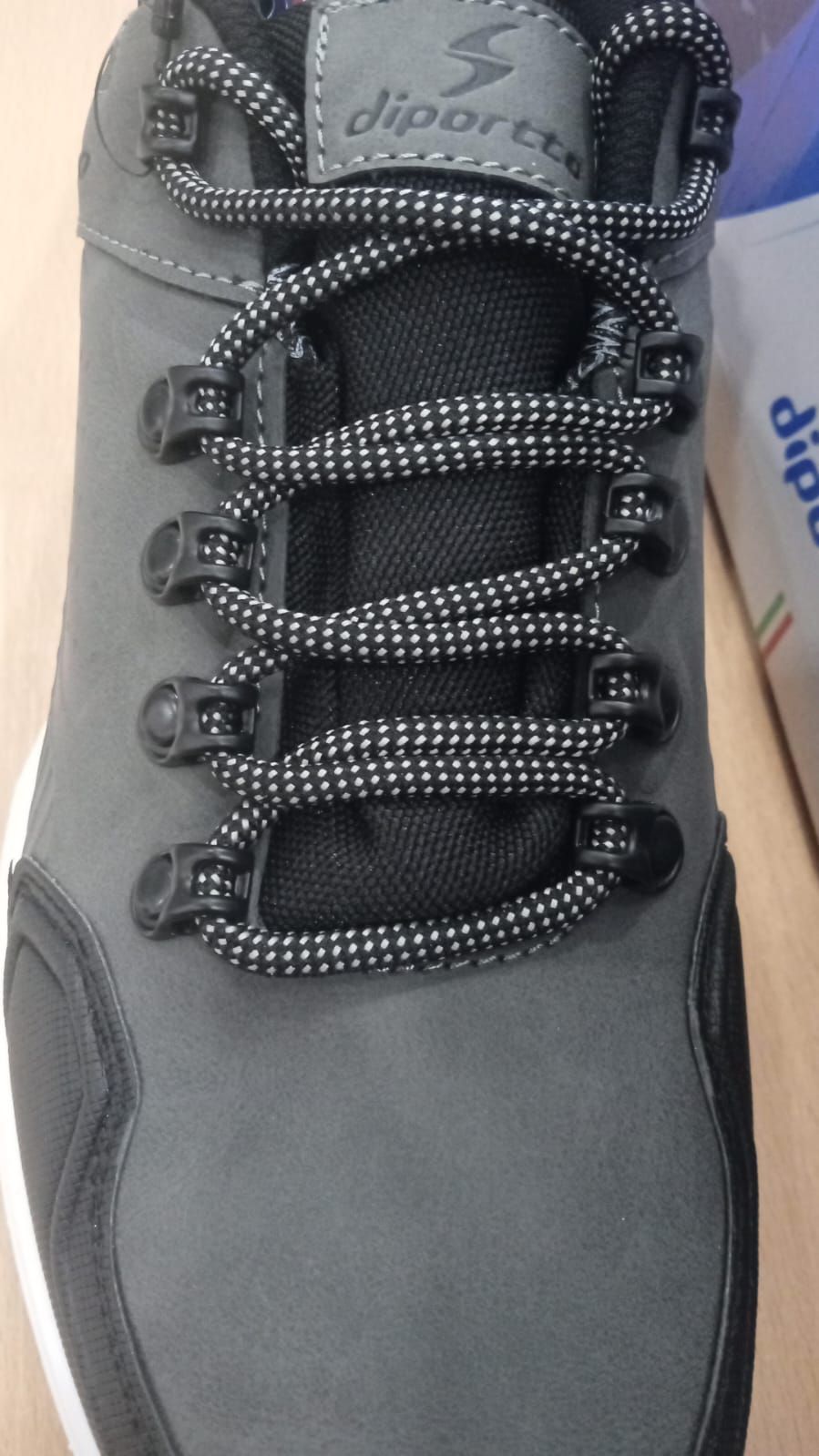 Diportto Outdoor Nerio Gris