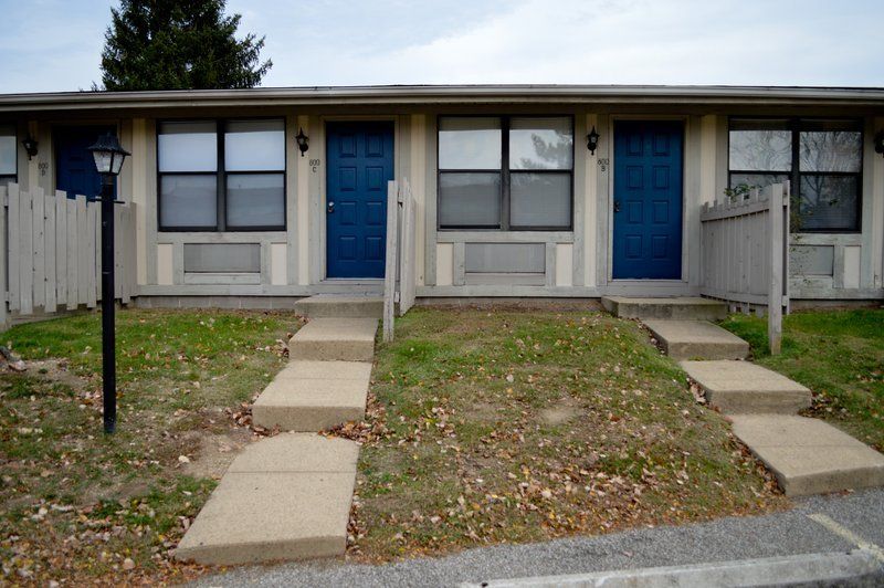 Cedarwood Apartments Aspen Management