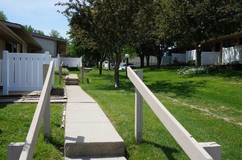 Rolling Meadows Apartments Aspen Management