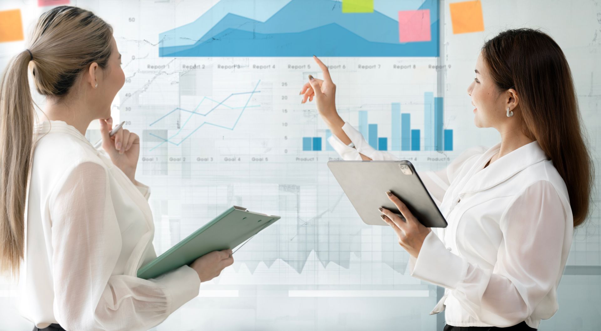 2 Ladies monitoring and adjusting strategies