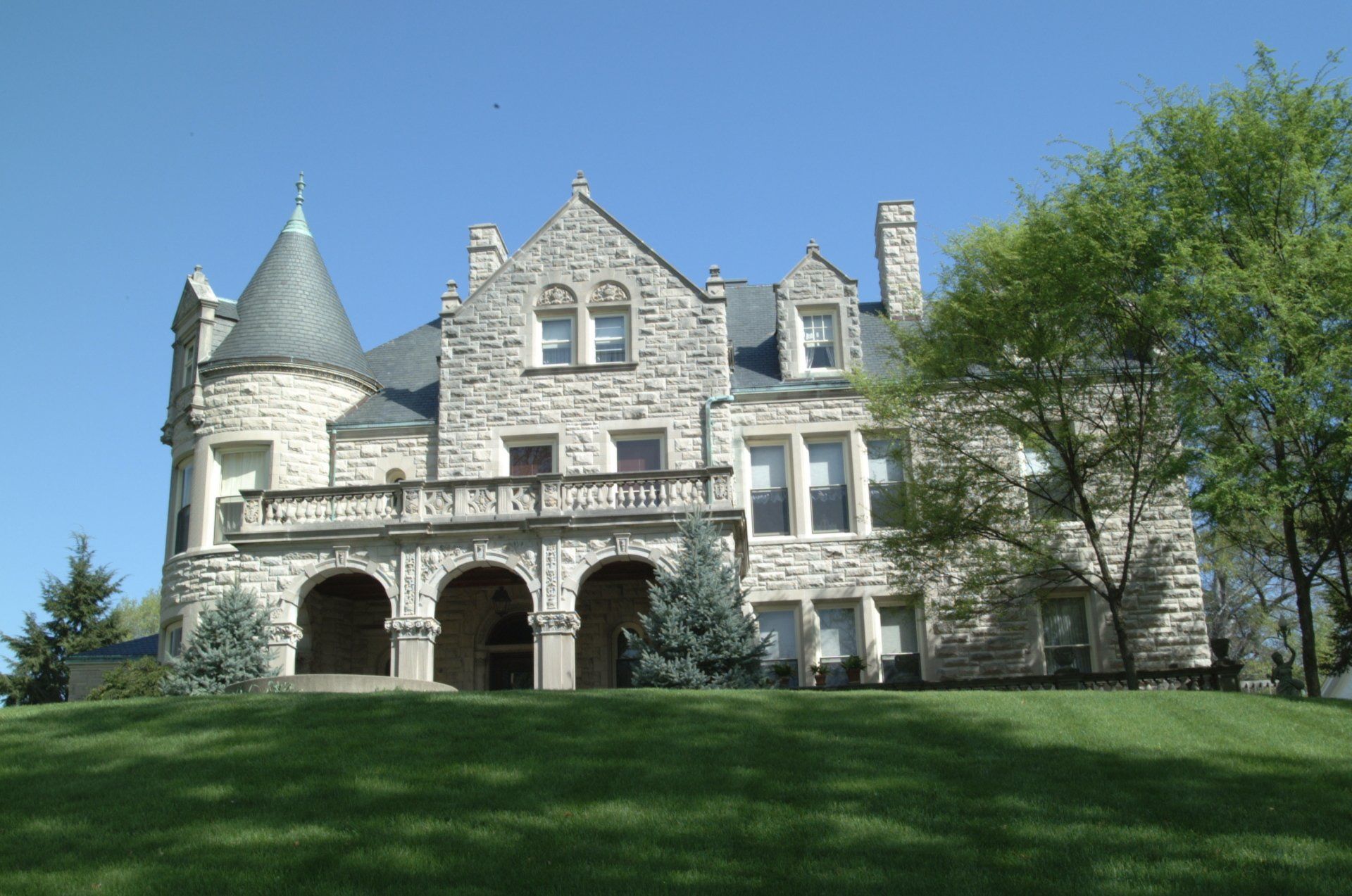 The Côte Bonneville Estate