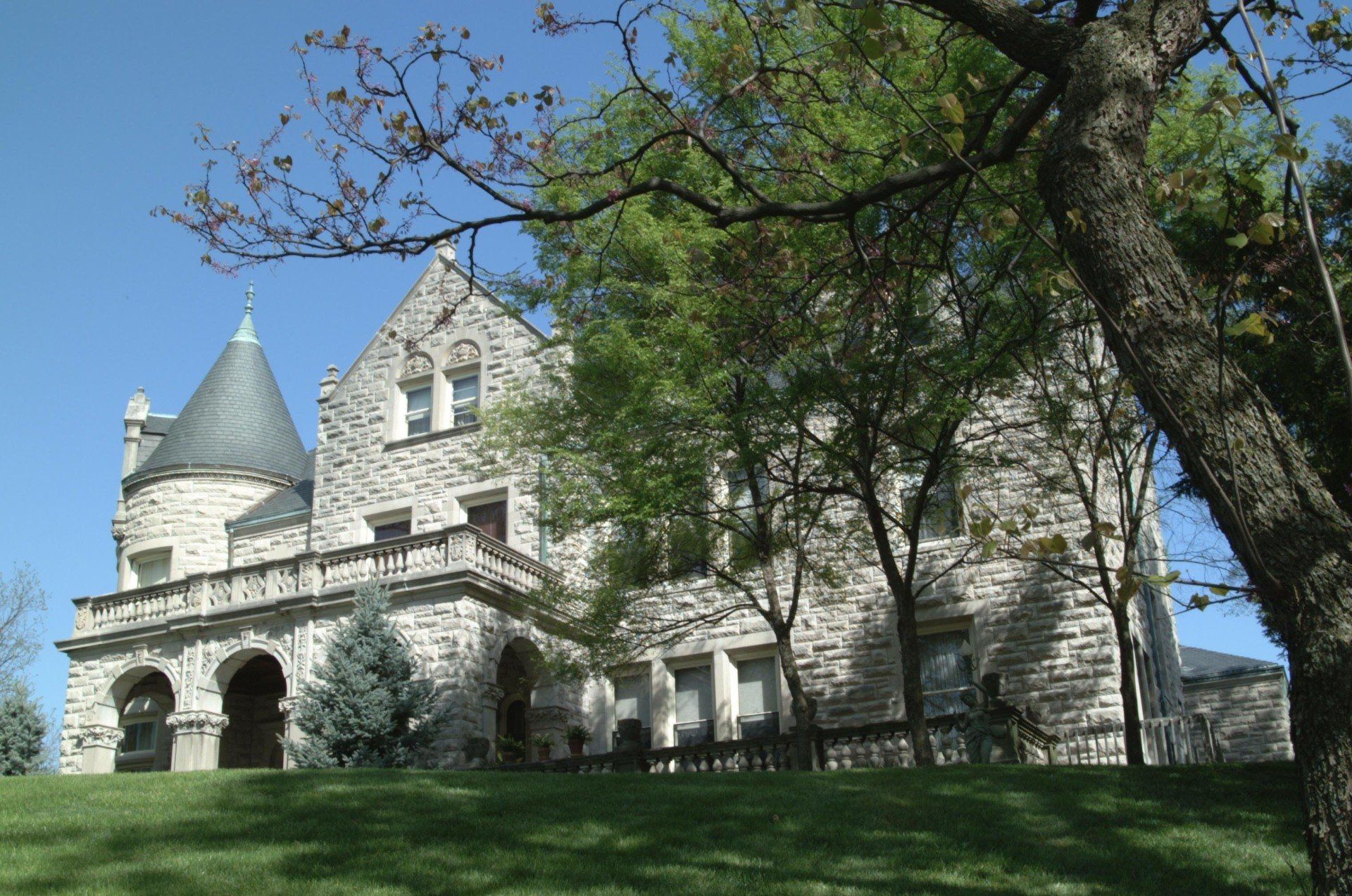 The Côte Bonneville Estate