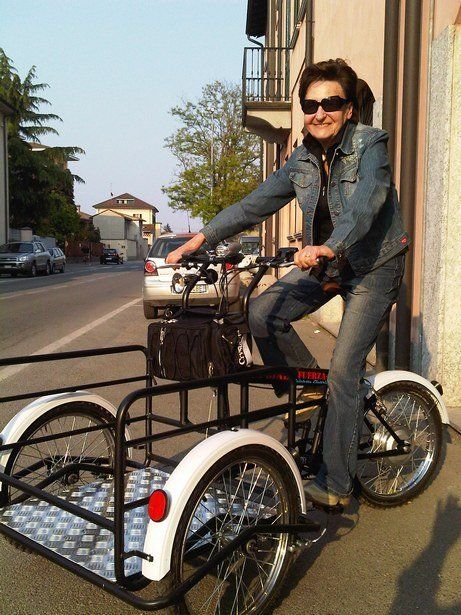 cargo bike elettrica pony per uso familiare e triciclo per persone anziane disabili