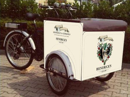 triciclo pubblicitario promozionale prodotti hendrix