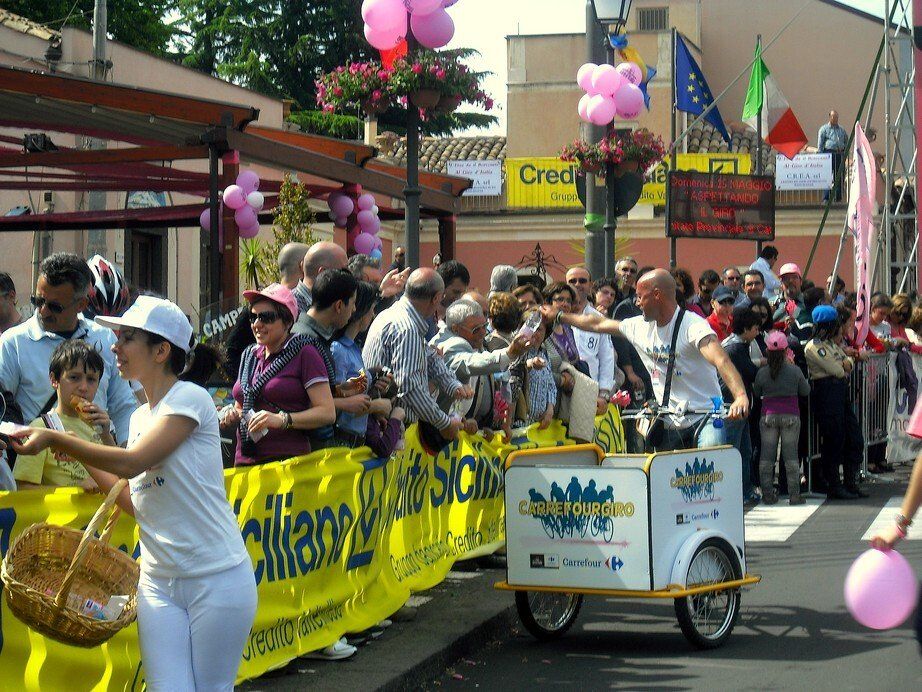 Cargo Bike triciclo pubblicitario al giro di italia 2011