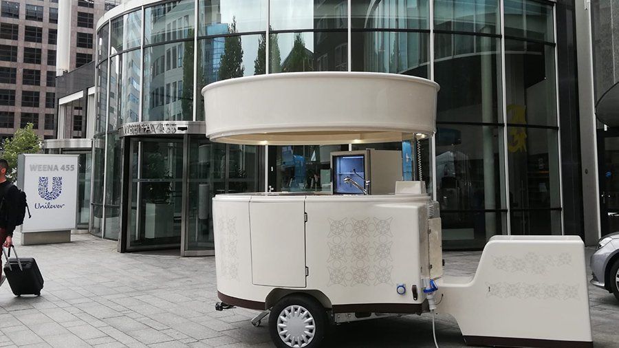 chiosco mobile in vetroresina fisso su carrello a rimorchio per street food truck o ufficio mobile chiosco informazioni Florens Kiosk 04