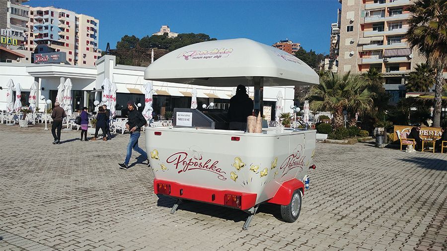 Florens Chiosco Mobile Rimorchiabile in vetroresina per snack caffè churros crepes granite drink spremute