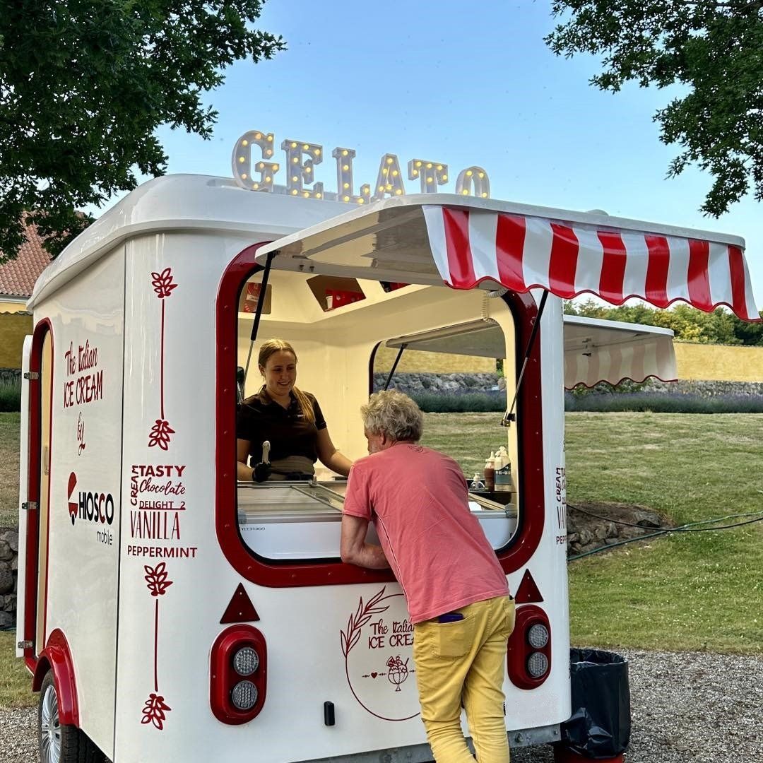 Chiosco Delight 2 rimorchiabile in Vetroresina per Street Food Bar Snack