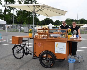 cargo bike per street food caffetteria pasticceria