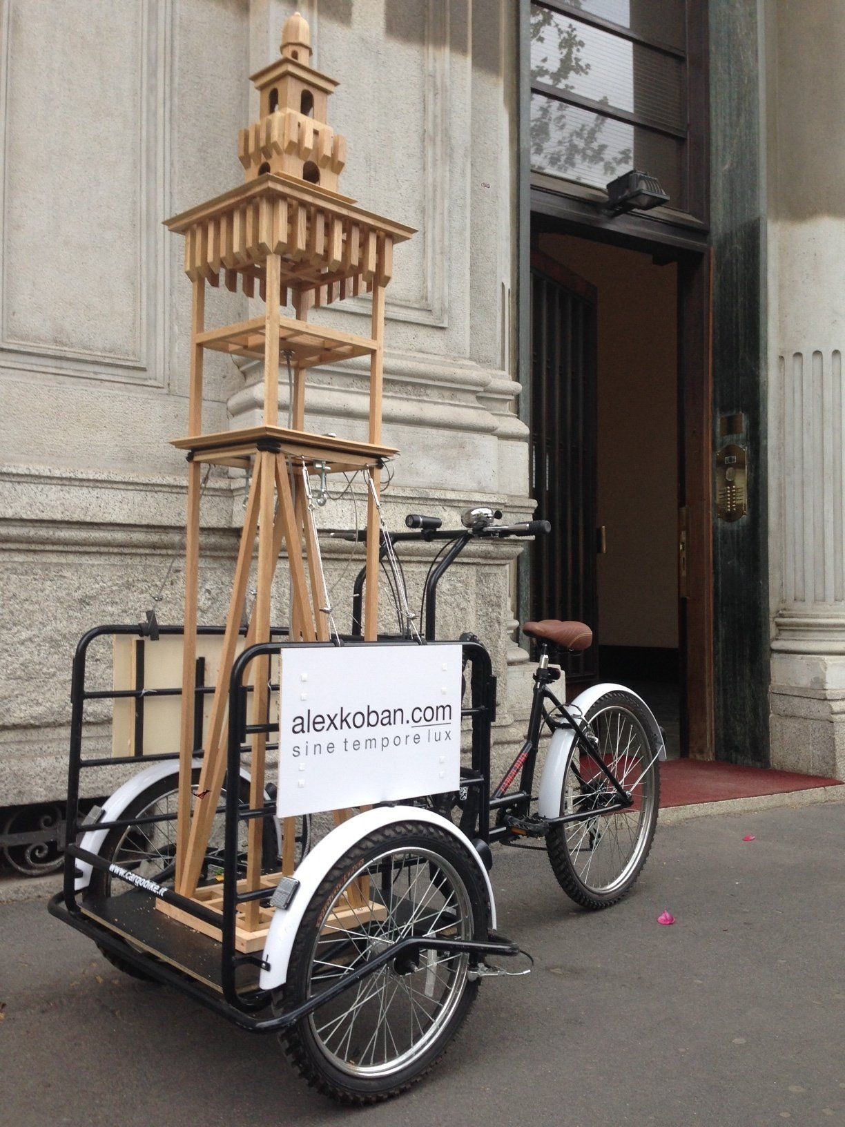 triciclo cargo bike per promozione prodotti pubblicità