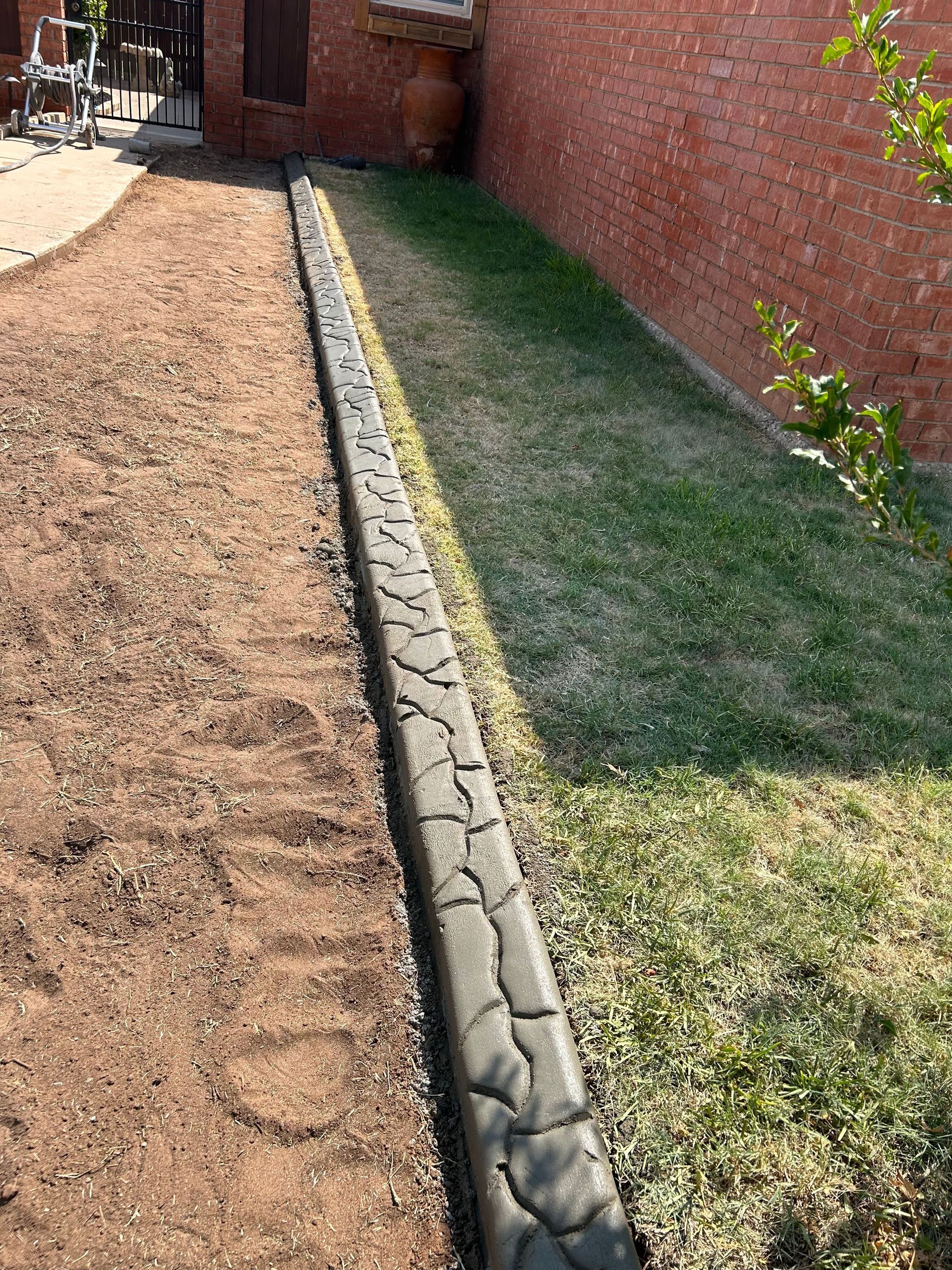 custom concrete curbing