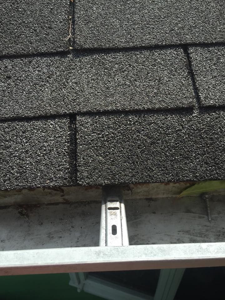 roof cleaning clarksville mi