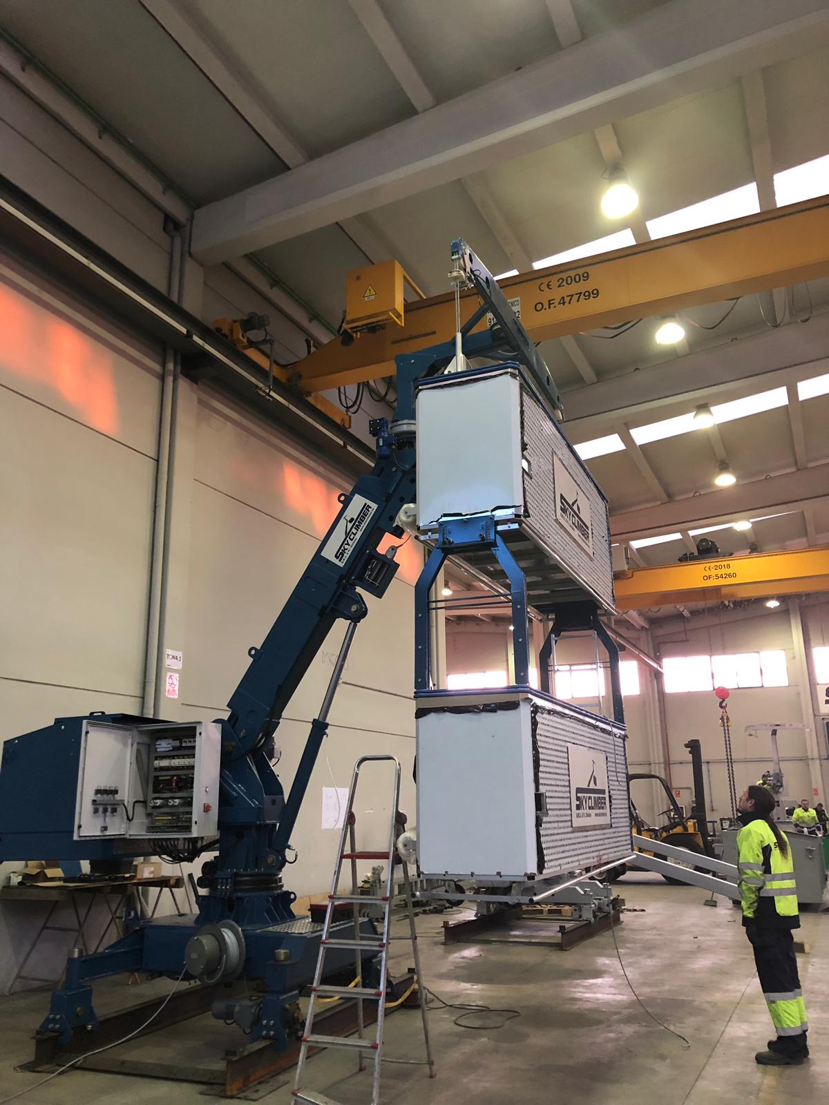 Double-decker Cradle for facade access and maintenance