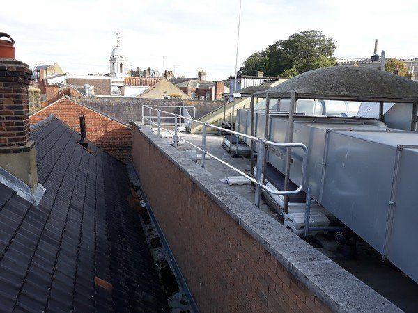 Fall protection railings