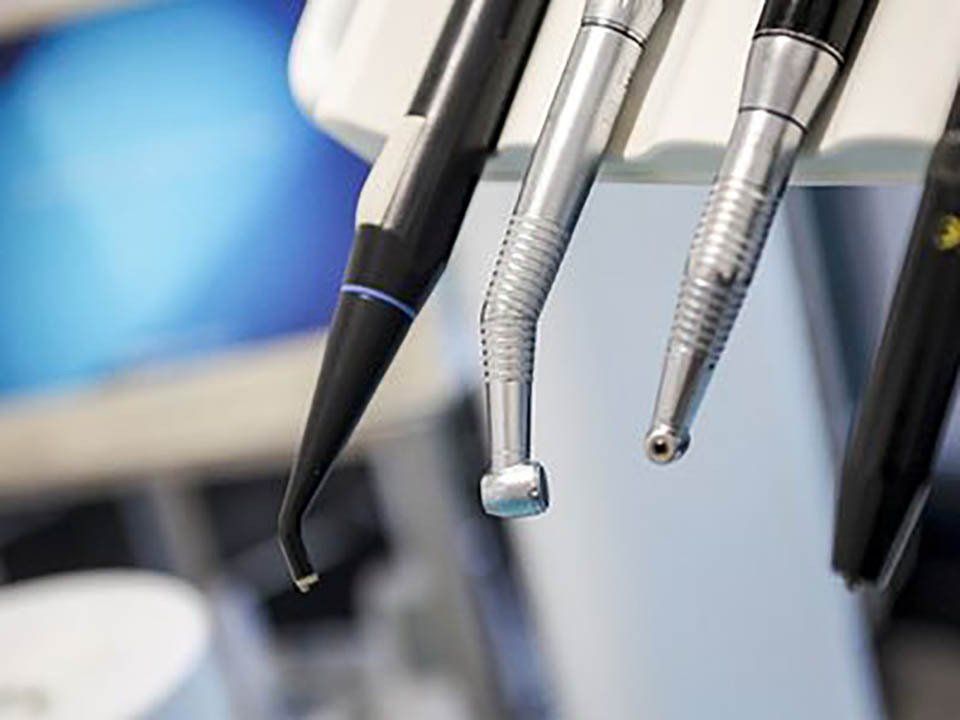 Strumenti dentista a Milano