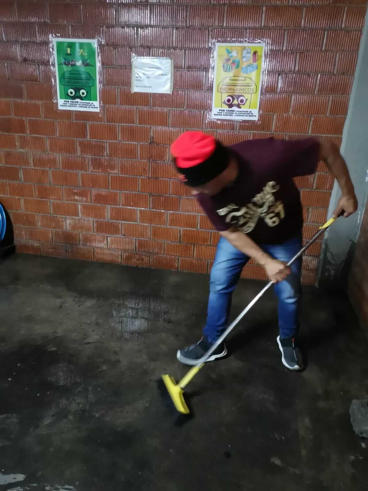 EMPRESA DE LIMPIEZA Y MANTENIMIENTO ANDRU RÍOS