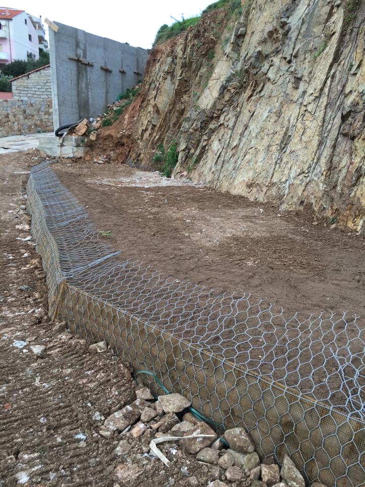 Preparazione muro in terra armata