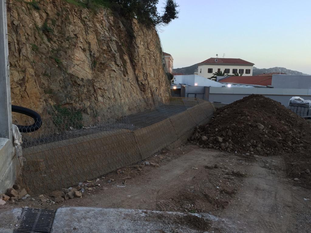 Preparazione muro in terra armata