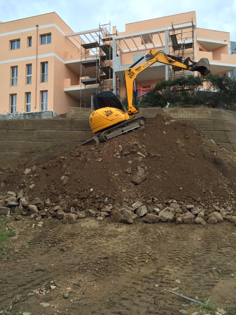 Preparazione muro in terra armata