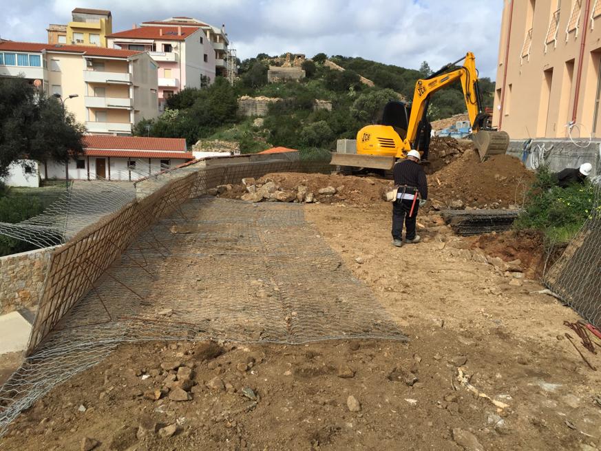 Preparazione muro in terra armata