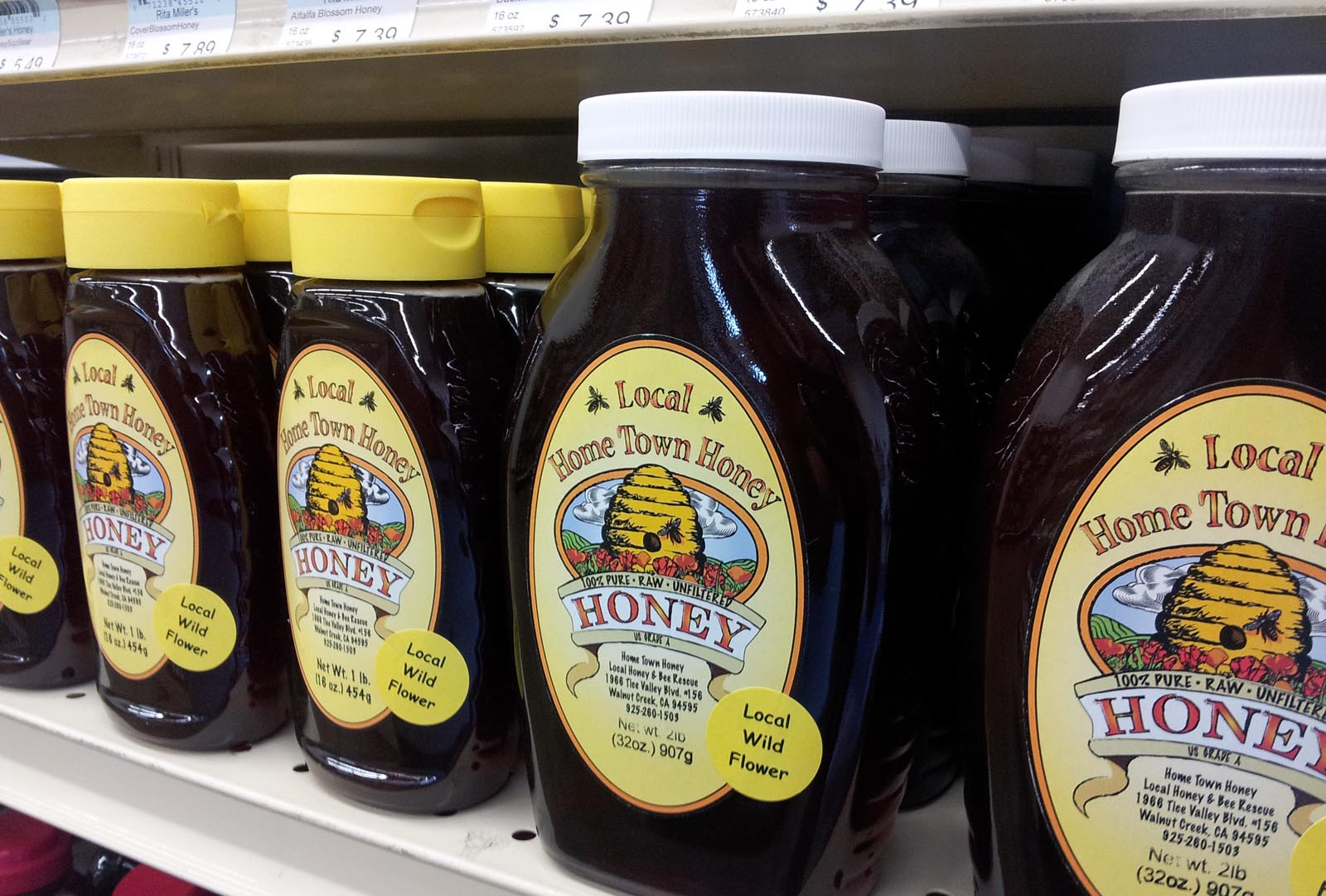 Health food store that sells organic honey