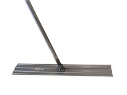 Concrete finishing float with attached handle.